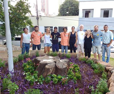 Idealizador do “BLOCO DO CLÉO”, revitaliza Praça do Mercado e fala das reclamações